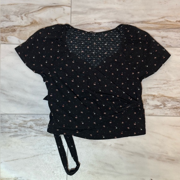 Madewell Tops - Madewell Floral Wrap Top - Size M